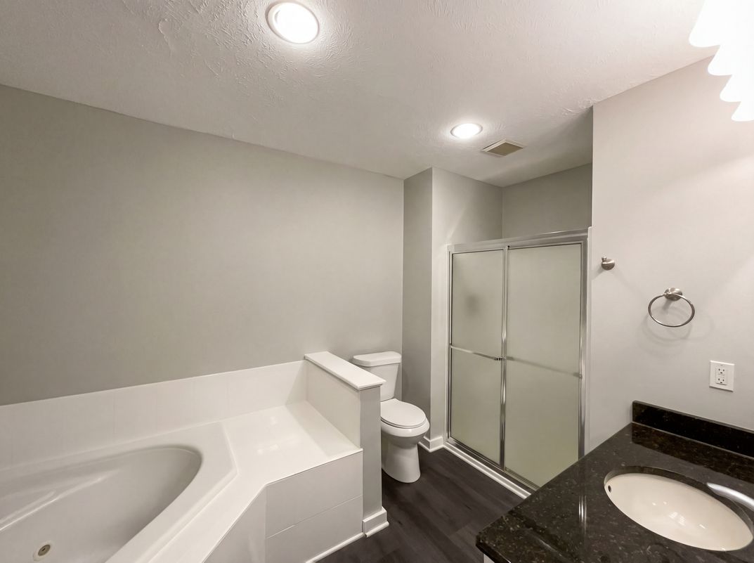 Photo 11 of 24 of 2272 W 5th St, Cleveland, OH