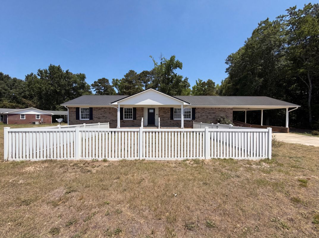 Property photo 1 of 5416 Shipman Rd