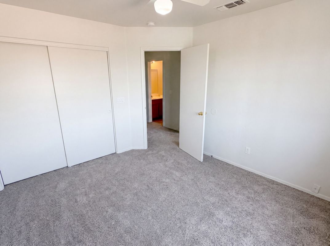 Photo 15 of 30 of 7436 W Sanna St, Peoria, AZ