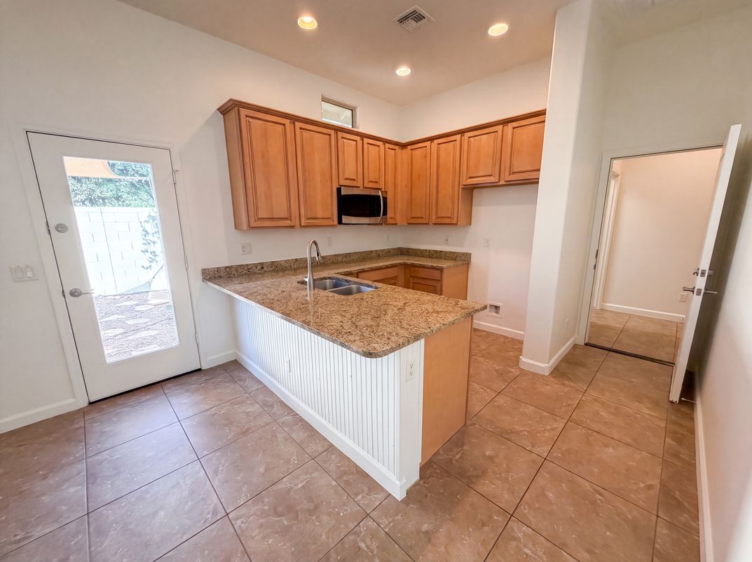 Photo 23 of 40 of 701 E Charlevoix Ave, Gilbert, AZ
