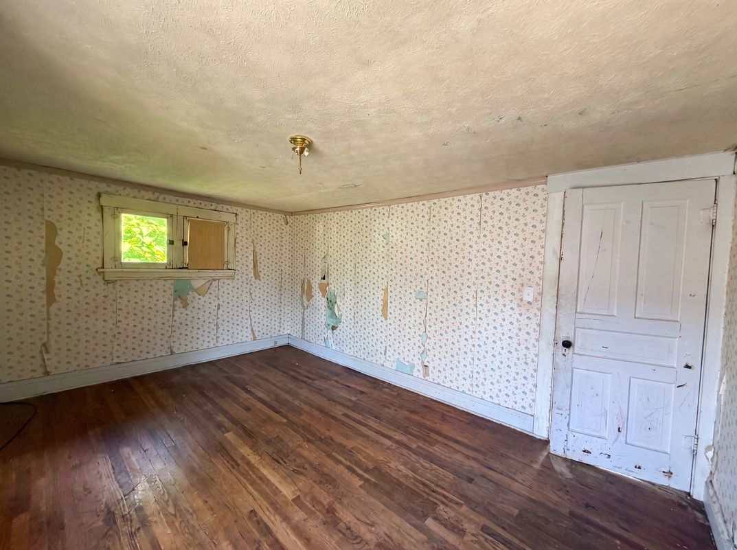 Photo 16 of 27 of 2670 Fern Ave, Columbus, OH