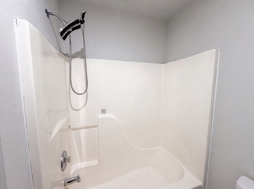 Photo 11 of 21 of 11220 Northwoods Forest Dr, Charlotte, NC