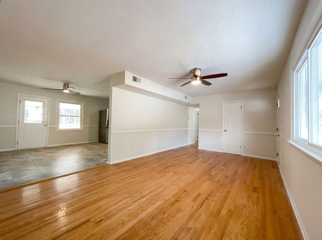 Photo 9 of 16 of 1004 Vesper Ln, Fayetteville, NC