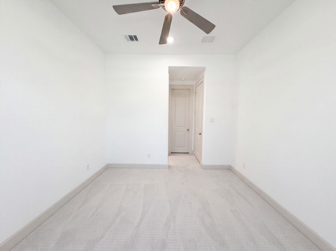 Photo 23 of 28 of 9694 Brackenfield Ln, Frisco, TX