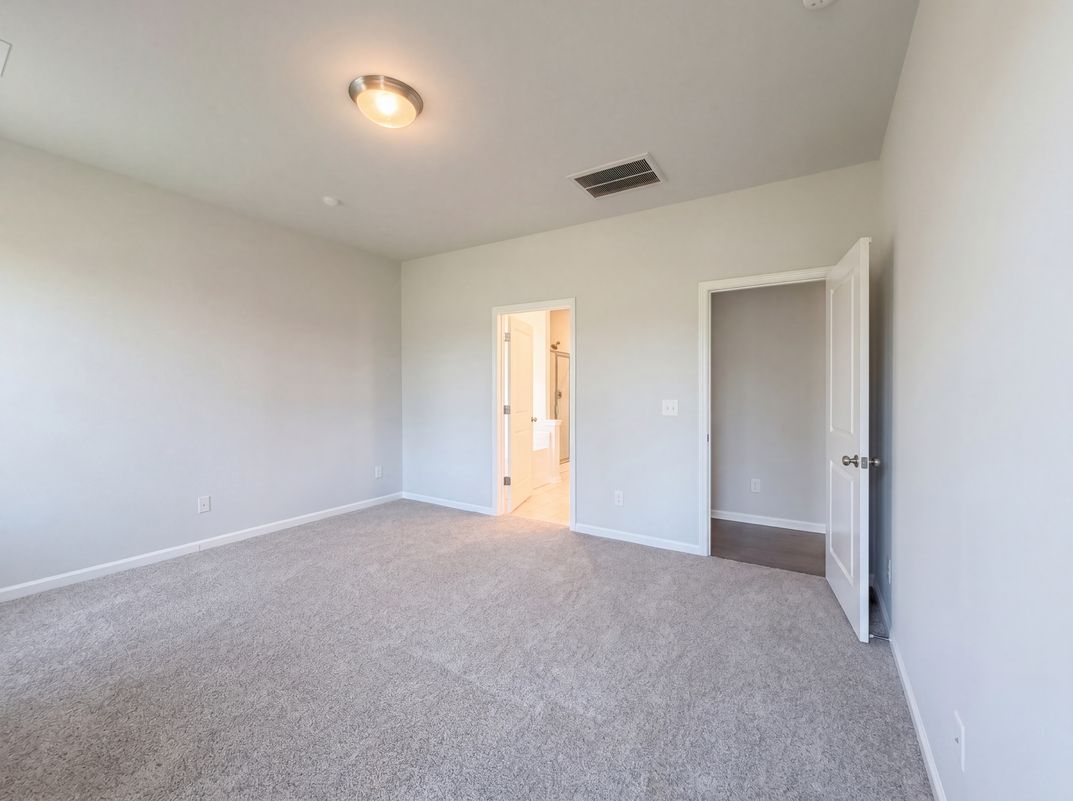 Photo 4 of 27 of 217 Cassingham Ln, Boiling Springs, SC