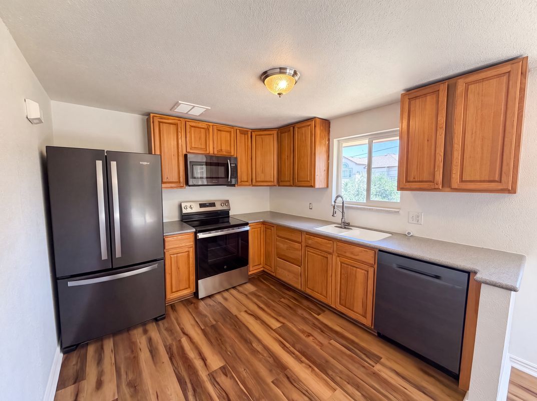 Photo 8 of 28 of 774 Urban St, Lakewood, CO