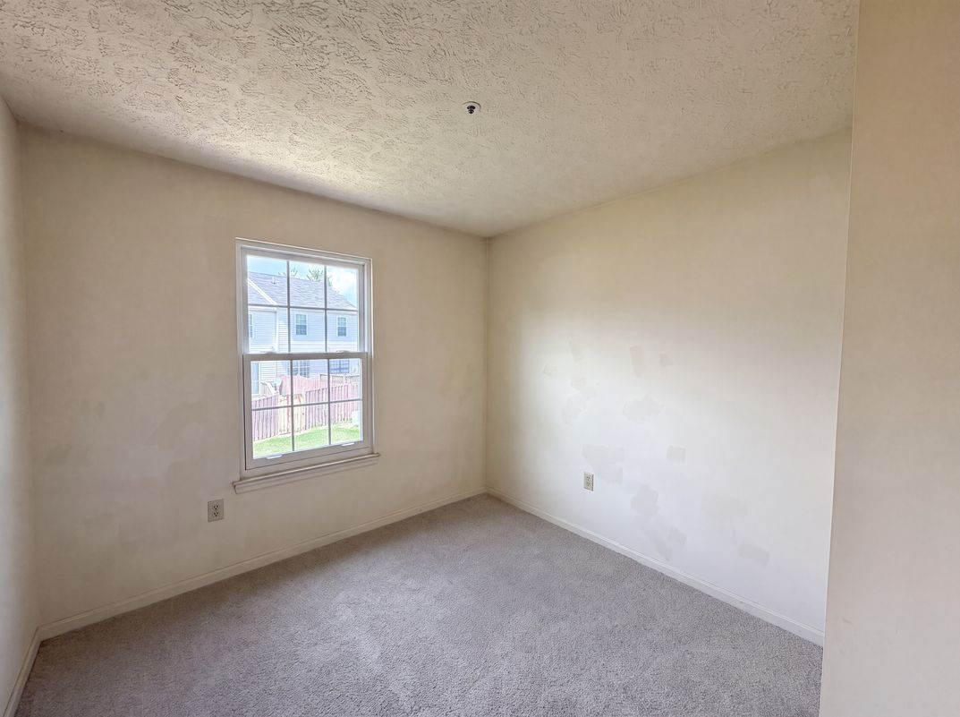 Photo 10 of 17 of 2726 Crestwick Pl, District Heights, MD