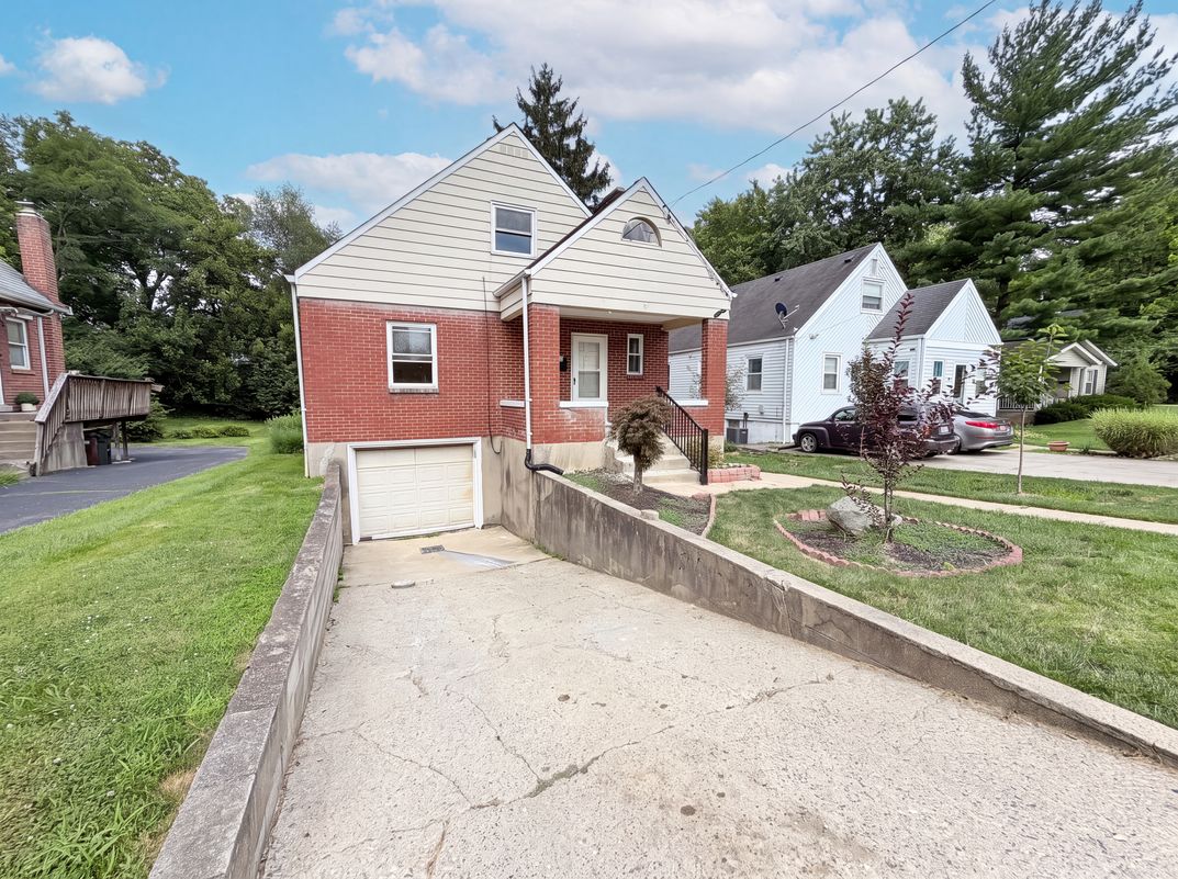 Photo 21 of 24 of 6418 Savannah Ave, Cincinnati, OH