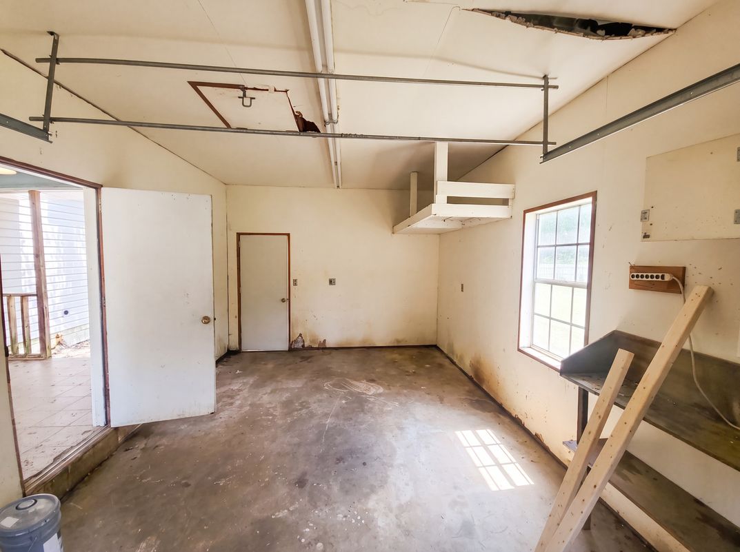 Photo 40 of 58 of 4334 Morningside Dr, Helena, AL