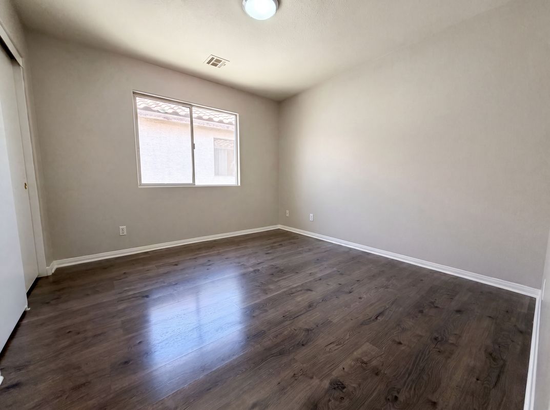 Photo 15 of 27 of 9515 Windborne Ave, Las Vegas, NV