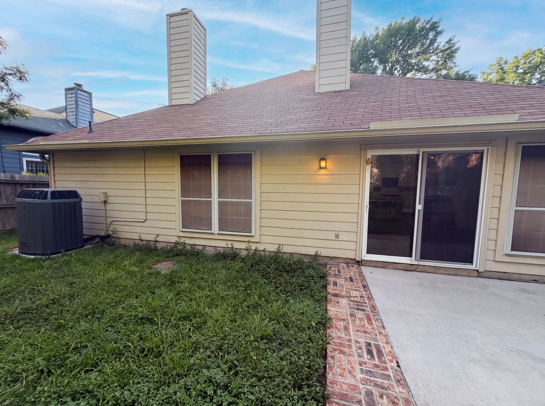 Photo 11 of 13 of 3840 Habersham, Schertz, TX