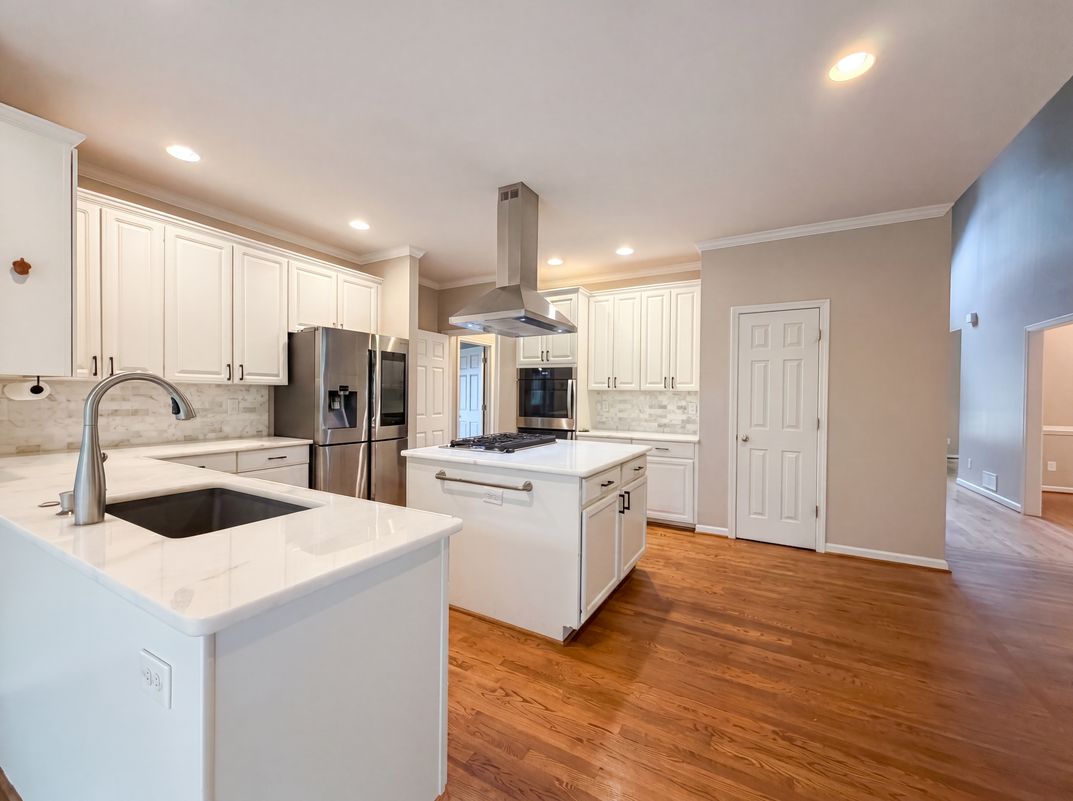 Photo 22 of 34 of 2299 Camden Dr SW, Marietta, GA
