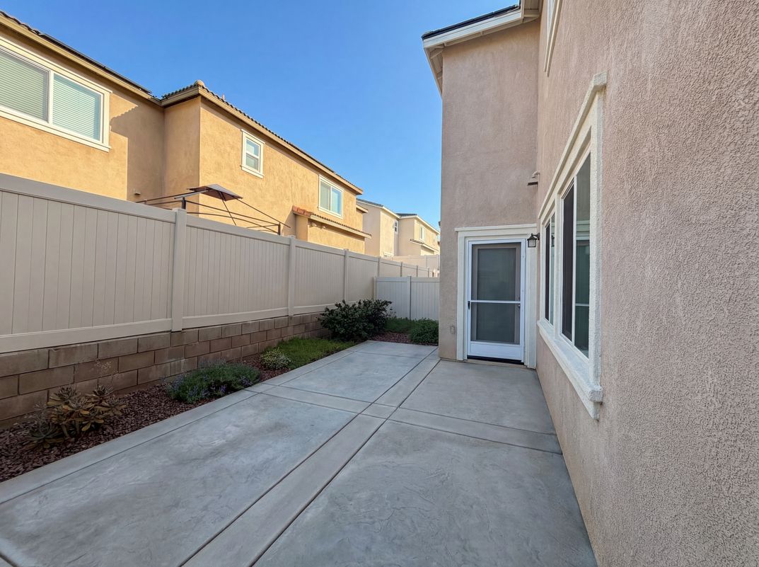 Photo 17 of 22 of 24266 Hazelnut Ave, Murrieta, CA