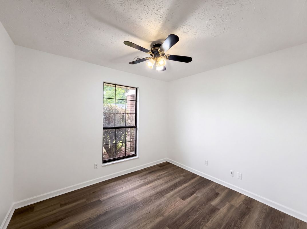 Photo 16 of 22 of 6020 Morning Glory Pl, Knoxville, TN