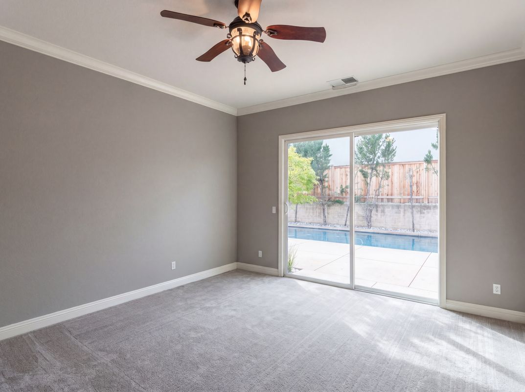 Photo 33 of 51 of 1401 Grey Owl Cir, Roseville, CA