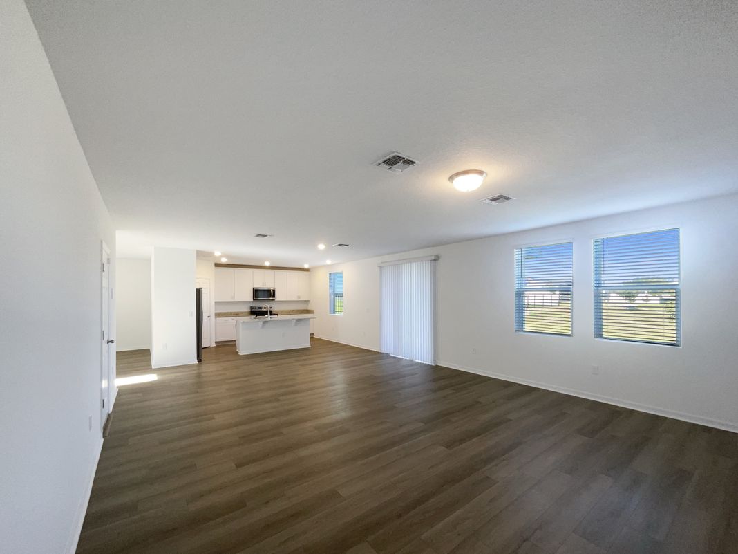 Property photo 3 of 1128 Griffon Ave