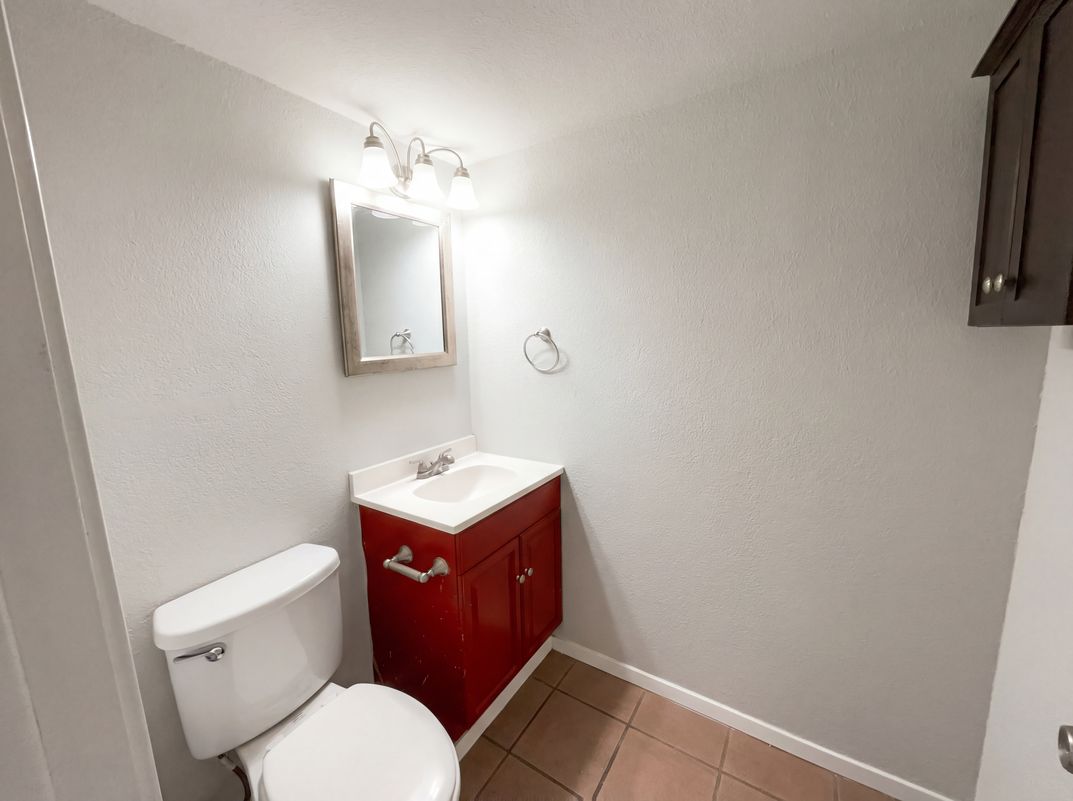 Photo 6 of 21 of 5423 Timberhurst, San Antonio, TX