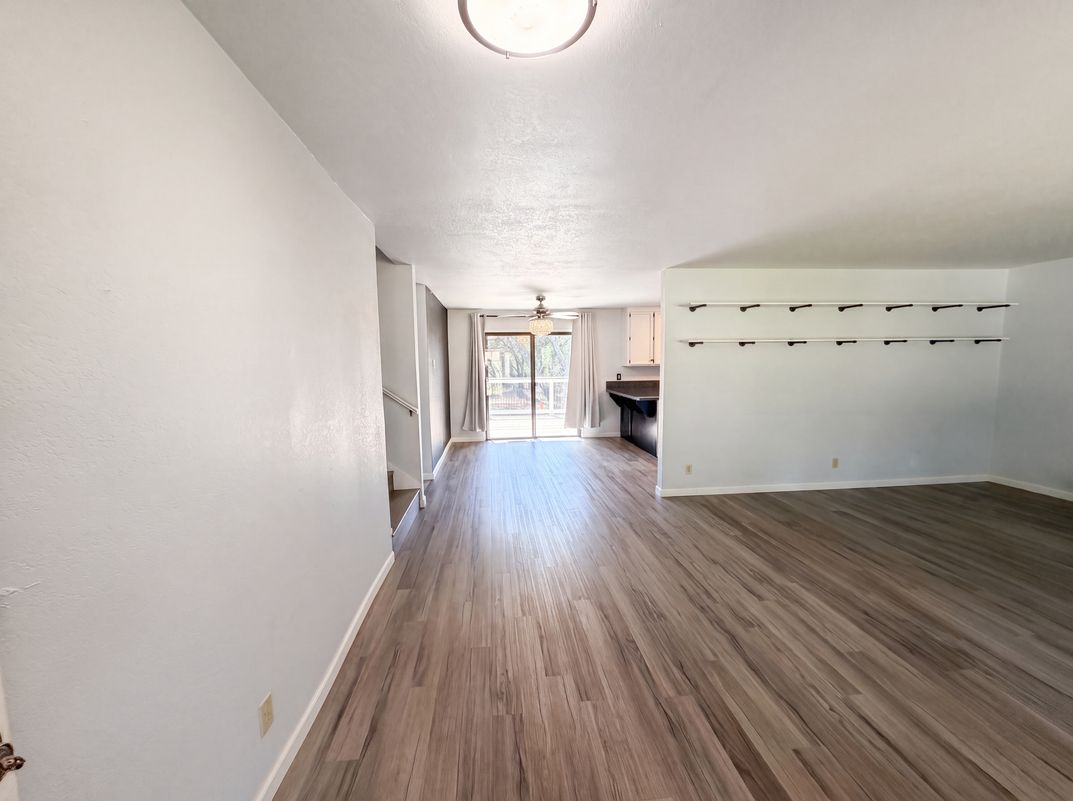Photo 6 of 34 of 23944 Oakmont Way, Auburn, CA