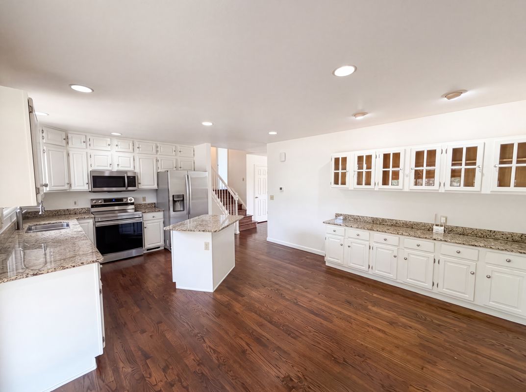 Photo 7 of 28 of 885 W 7th Avenue Dr, Broomfield, CO