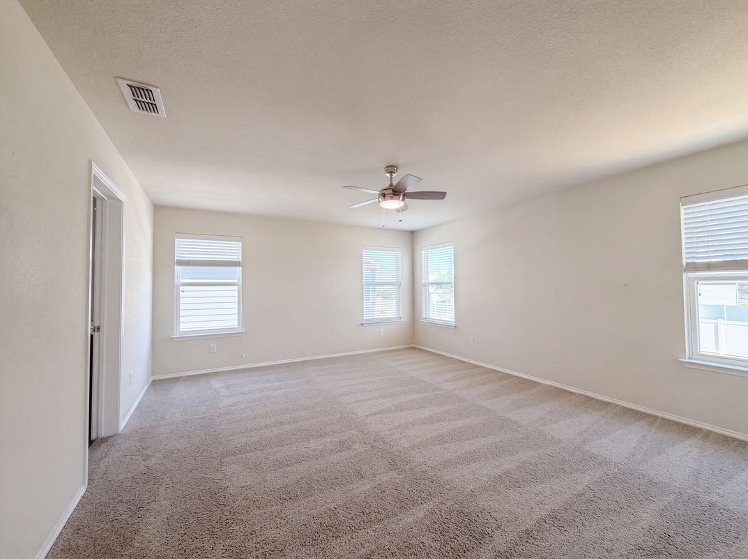 Photo 10 of 22 of 9201 Benevolent Ct, Aubrey, TX