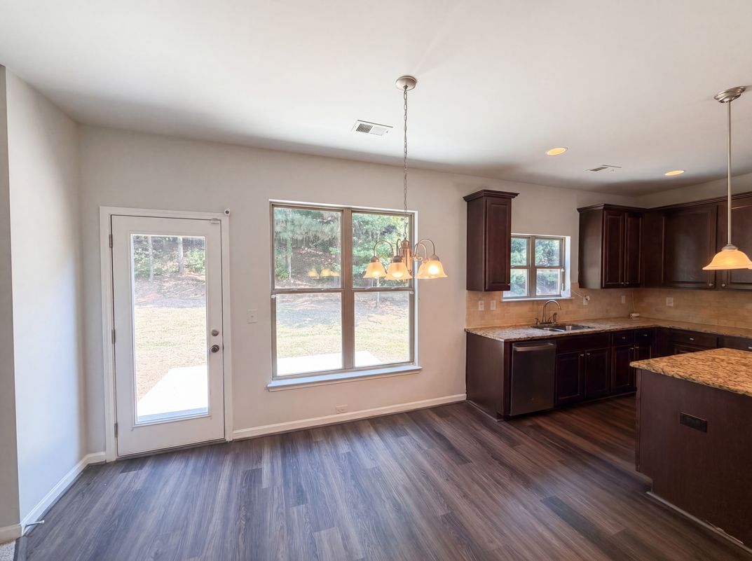 Photo 10 of 29 of 2182 Apple Orchard Way, Austell, GA