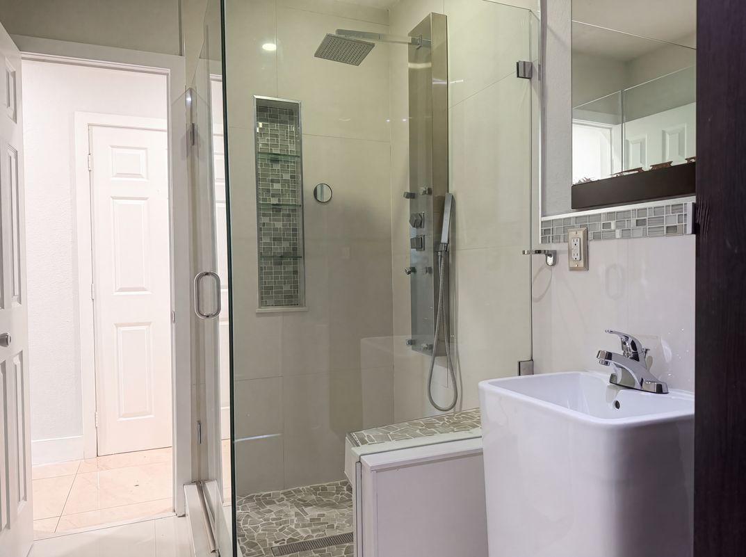 Photo 15 of 22 of 6200 SW 109th Ave, Miami, FL