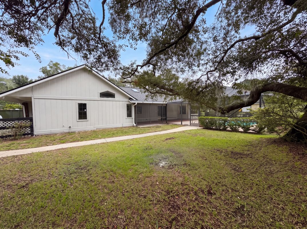 Photo 5 of 53 of 5082 SW 31st St, Ocala, FL