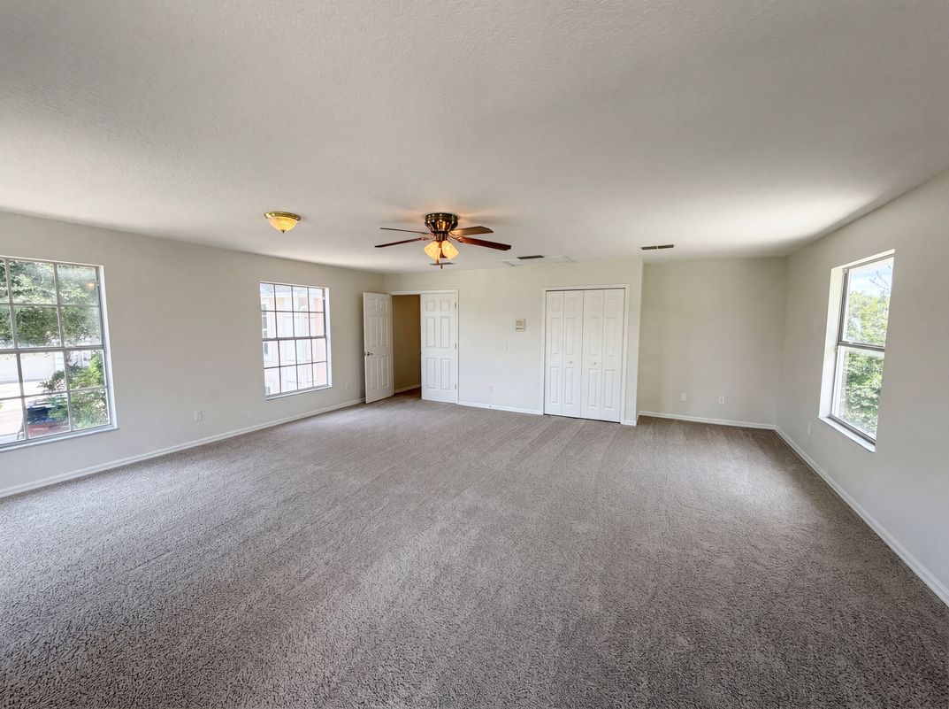 Photo 10 of 43 of 2270 Blossomwood Dr, Oviedo, FL