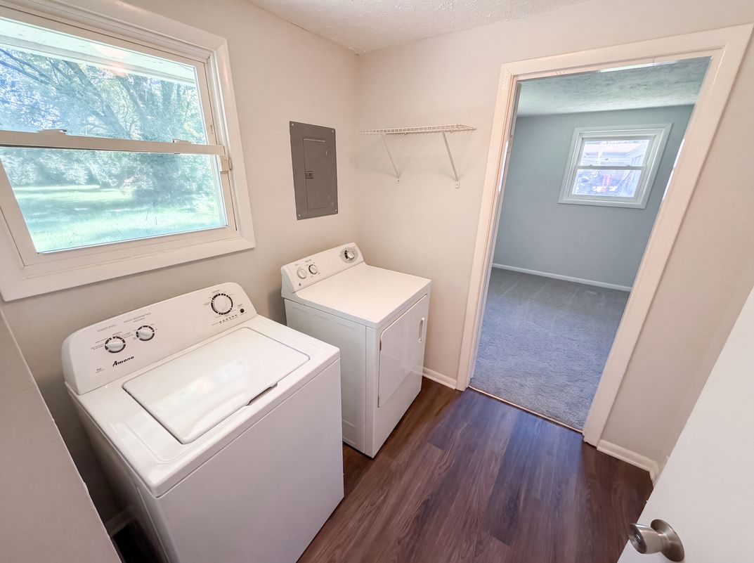 Photo 12 of 19 of 2434 W 67th St, Indianapolis, IN