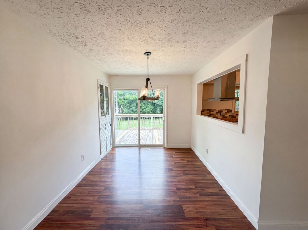 Photo 9 of 30 of 8505 Troutman Ln, Knoxville, TN