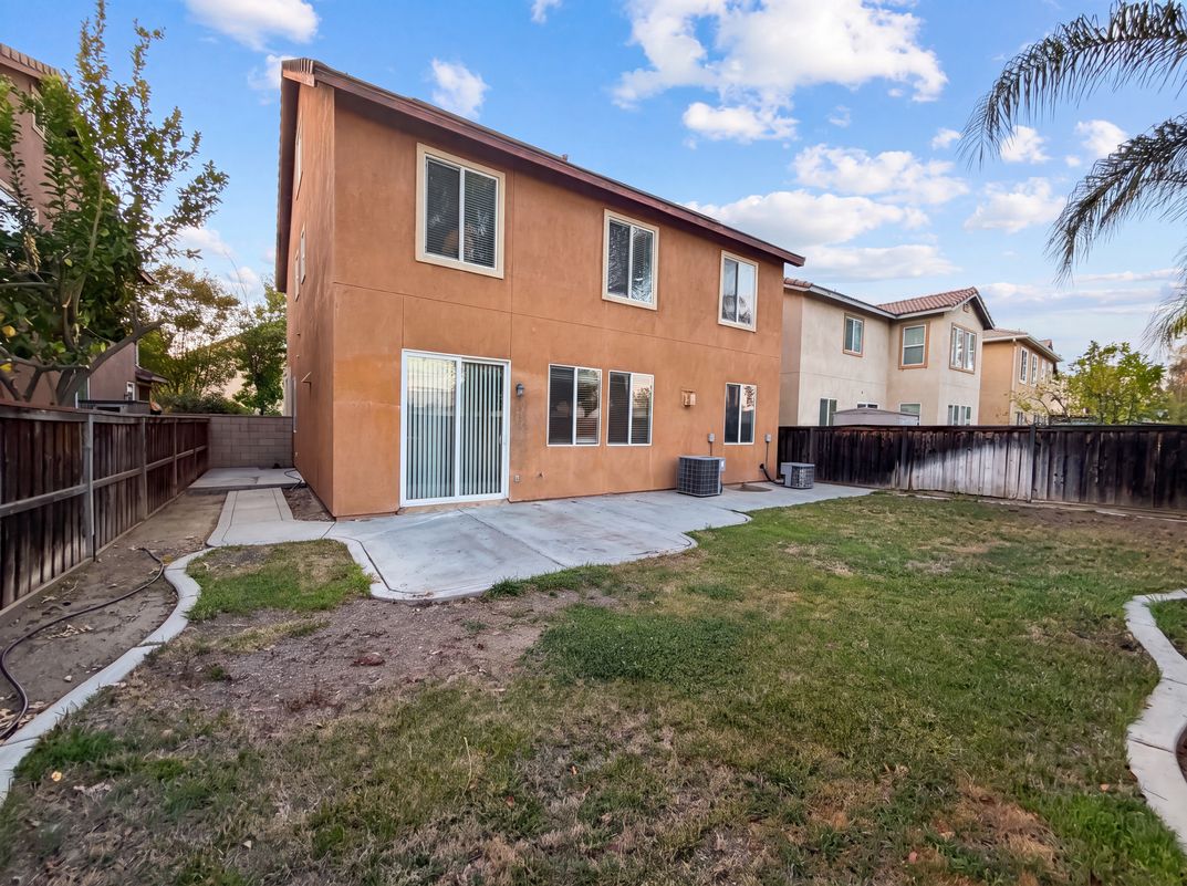 Photo 5 of 28 of 38408 Tranquila Ave, Murrieta, CA