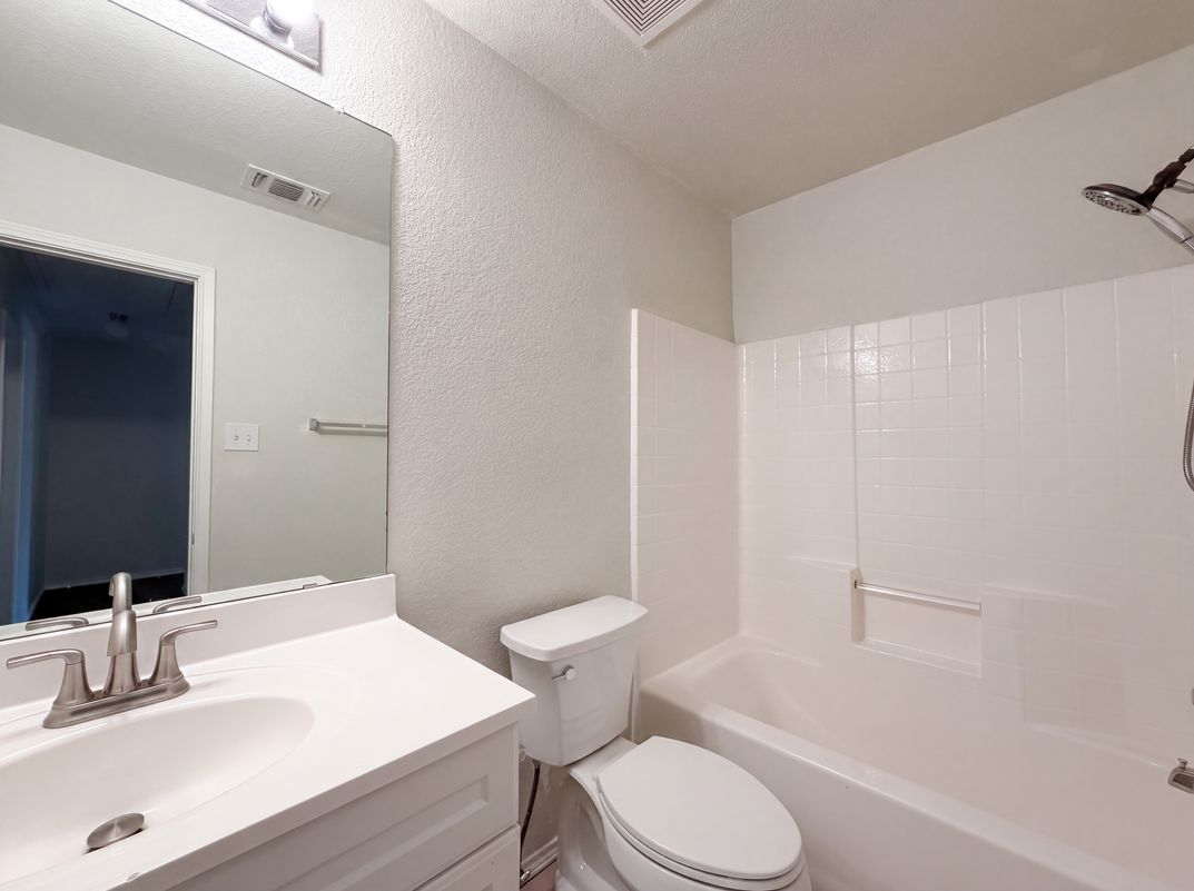 Photo 10 of 17 of 825 Village Point Ln, Fort Worth, TX