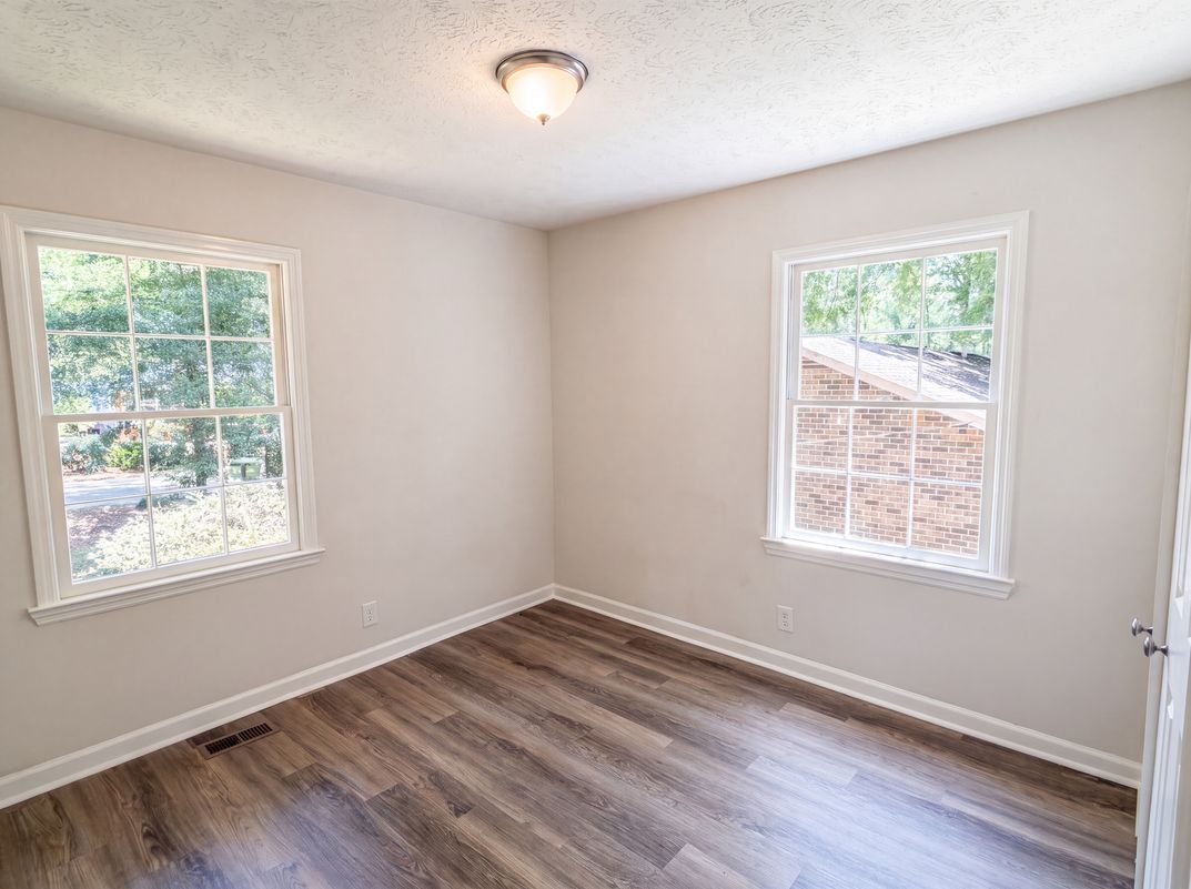 Photo 10 of 23 of 537 Green St, Monroe, GA