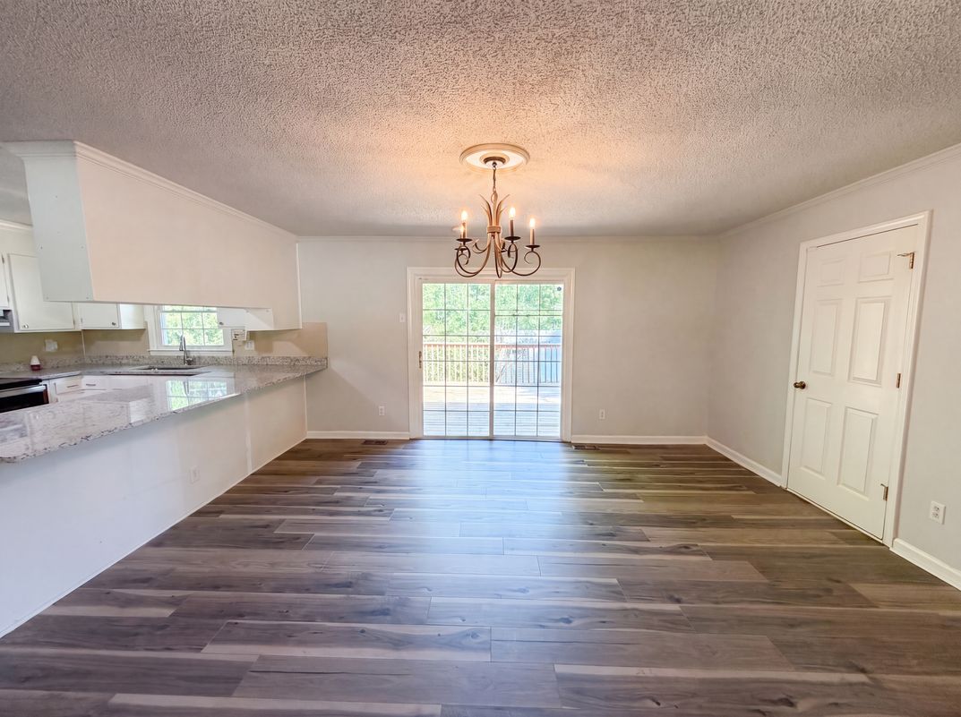 Photo 8 of 18 of 4305 Dawnwood Dr, Gastonia, NC