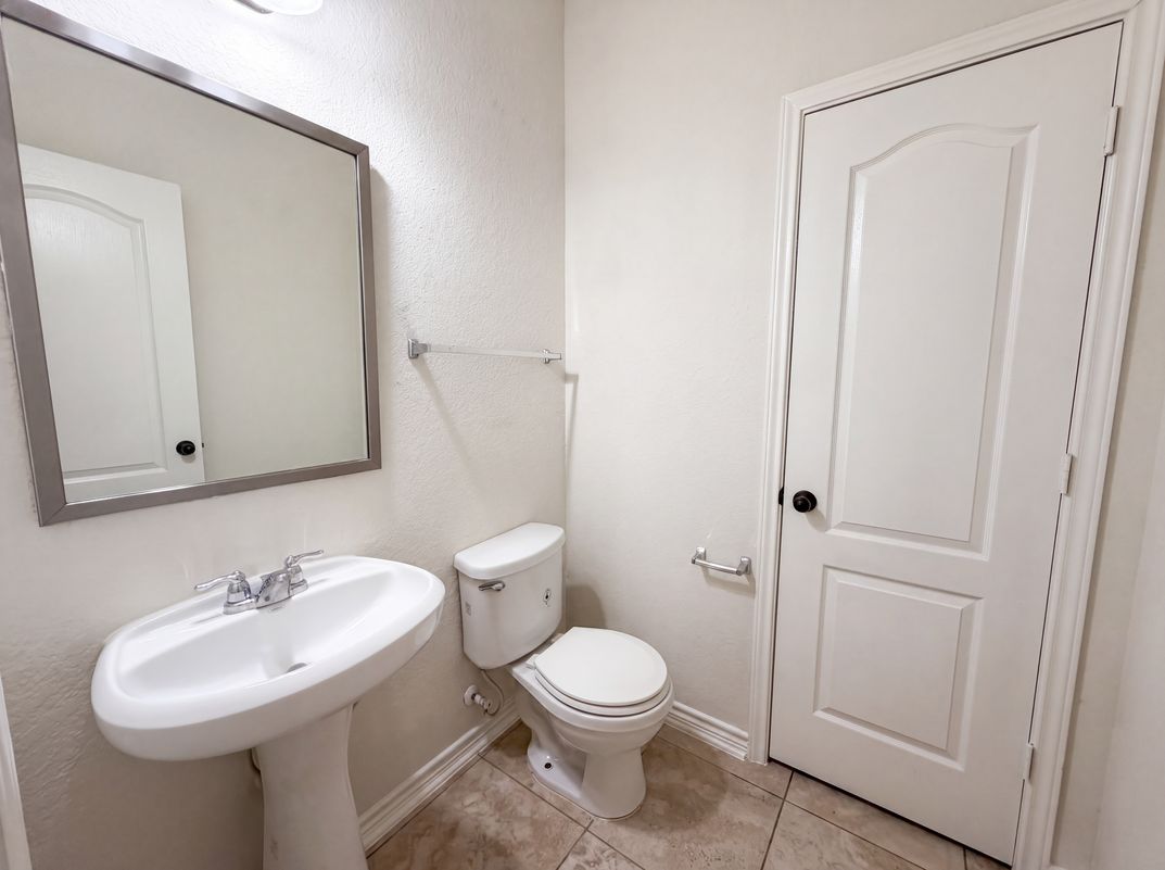 Photo 19 of 21 of 2100 Brandywine Dr, New Braunfels, TX