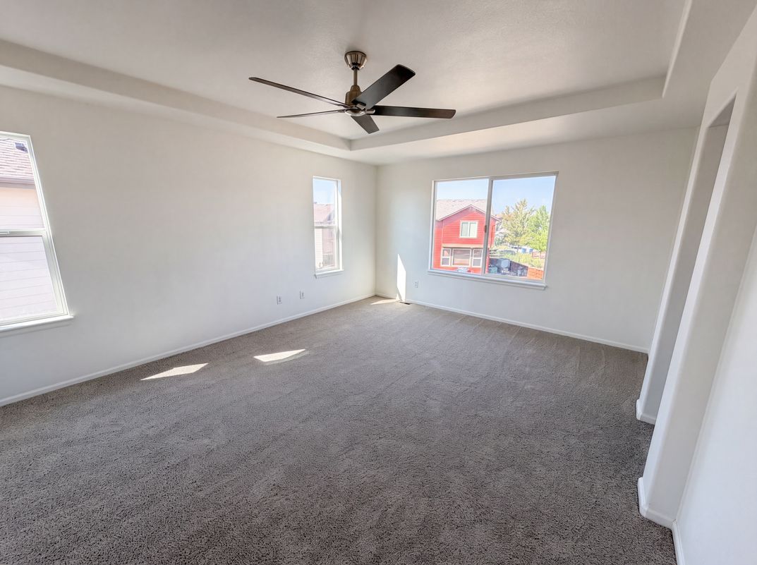 Photo 14 of 31 of 10253 Uravan St, Commerce City, CO