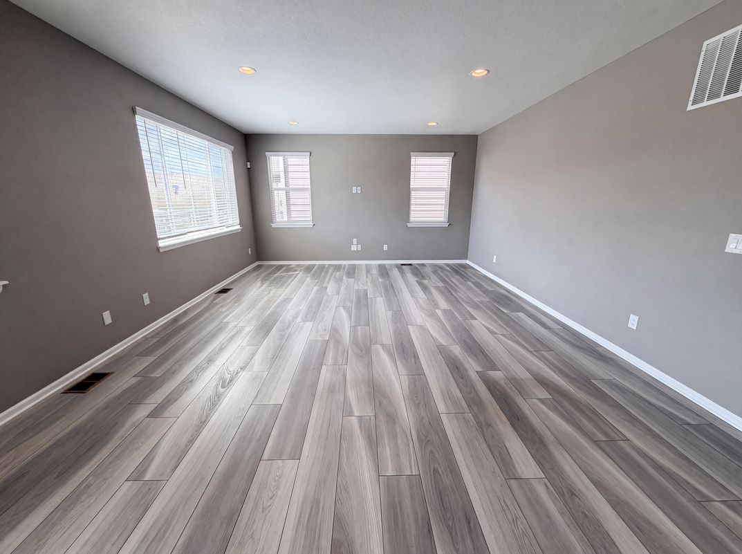 Photo 9 of 39 of 2450 Garganey Dr, Castle Rock, CO