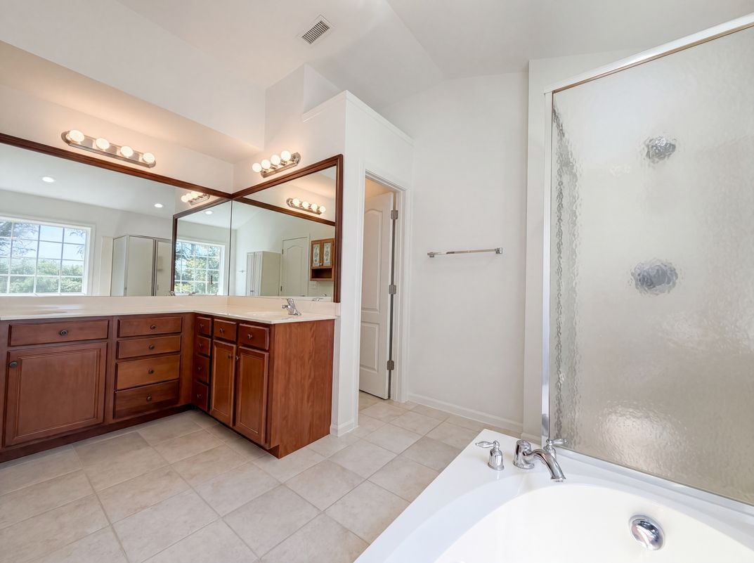 Photo 14 of 23 of 3064 Imperial Oaks Dr, Raleigh, NC