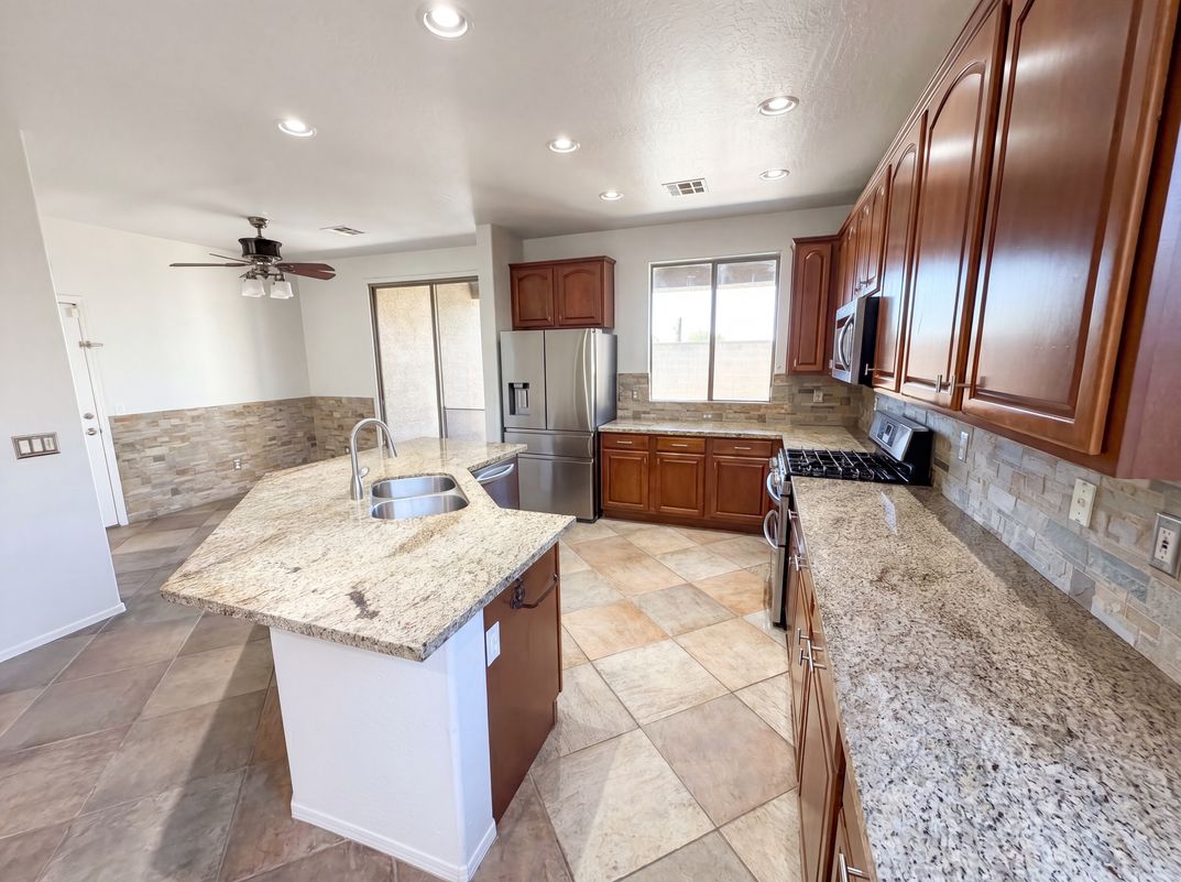 Photo 2 of 40 of 2513 W Florentine Rd, Phoenix, AZ