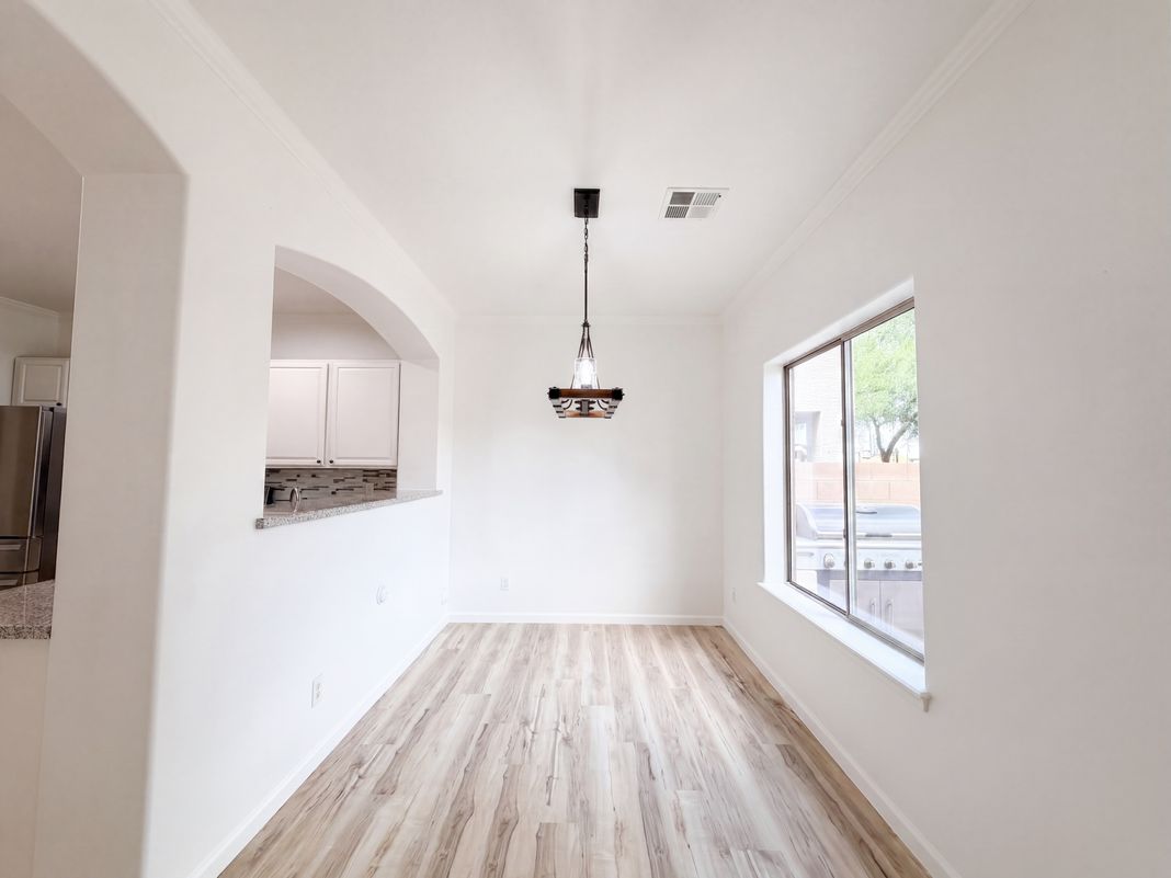 Photo 6 of 31 of 5641 S 10th Dr, Phoenix, AZ