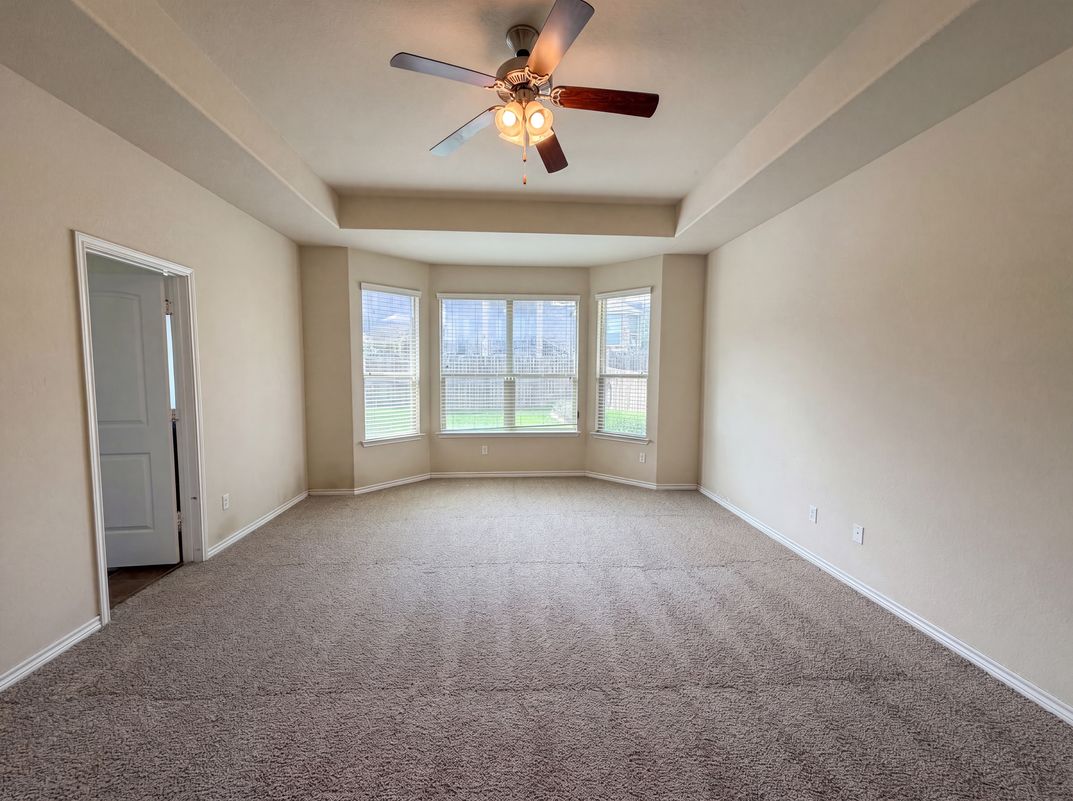 Photo 4 of 24 of 824 Tuscan Rd, Harker Heights, TX