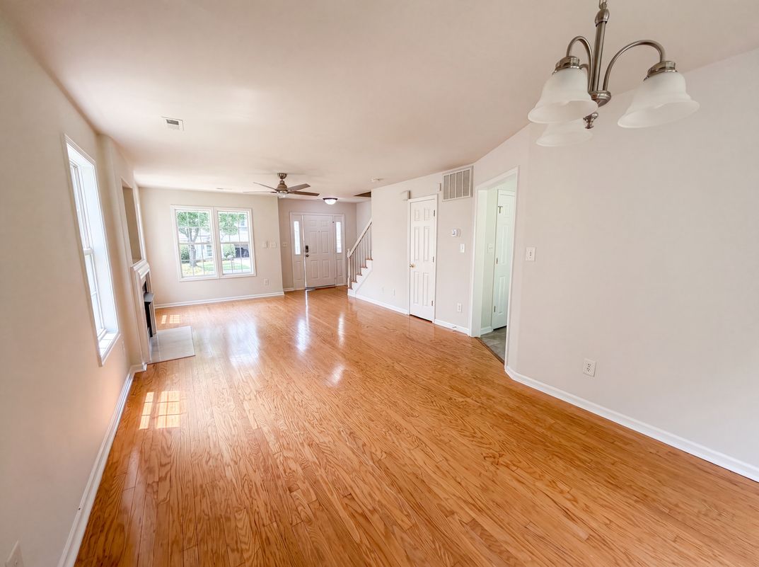 Photo 6 of 17 of 5714 Waverly Lynn Ln, Charlotte, NC