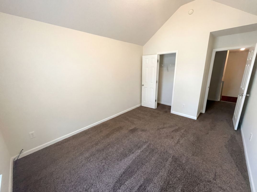 Photo 12 of 22 of 1630 Tigris Ct, Atlanta, GA