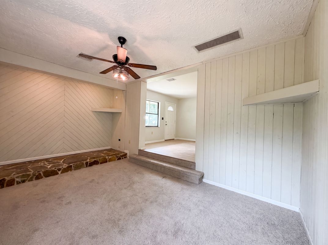 Photo 8 of 22 of 2630 SE 8th Ave, Ocala, FL