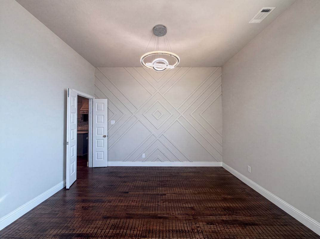 Photo 6 of 46 of 1208 Redbud St, Howe, TX
