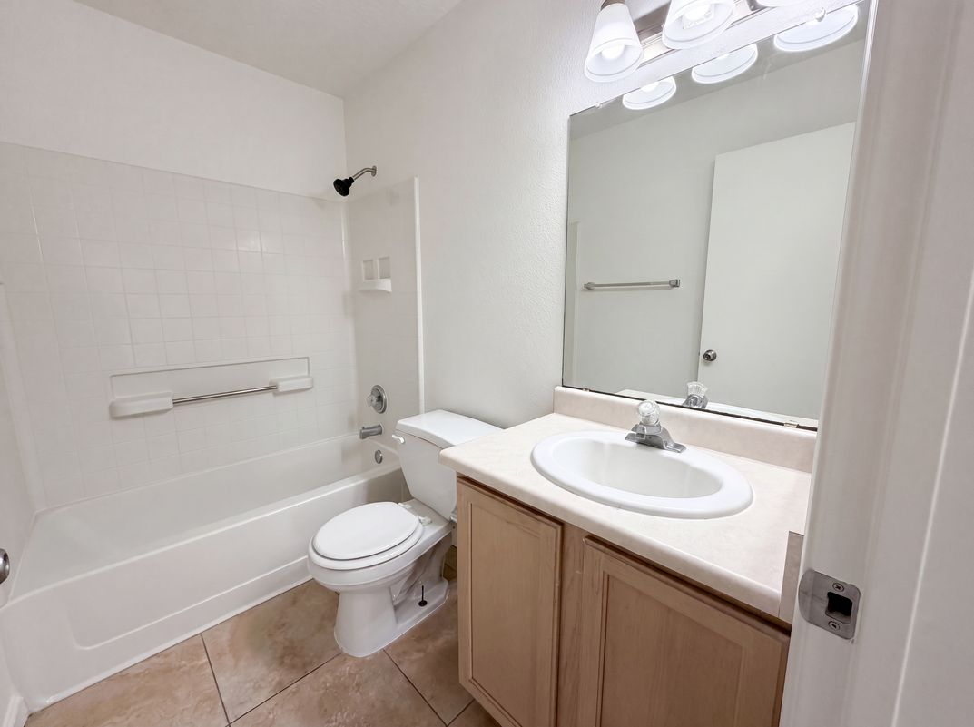 Photo 12 of 17 of 6948 Angela Dr NE, Rio Rancho, NM