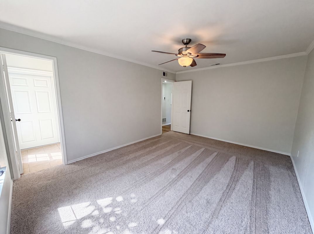 Photo 4 of 27 of 4300 Windwillow Ct, Fort Worth, TX