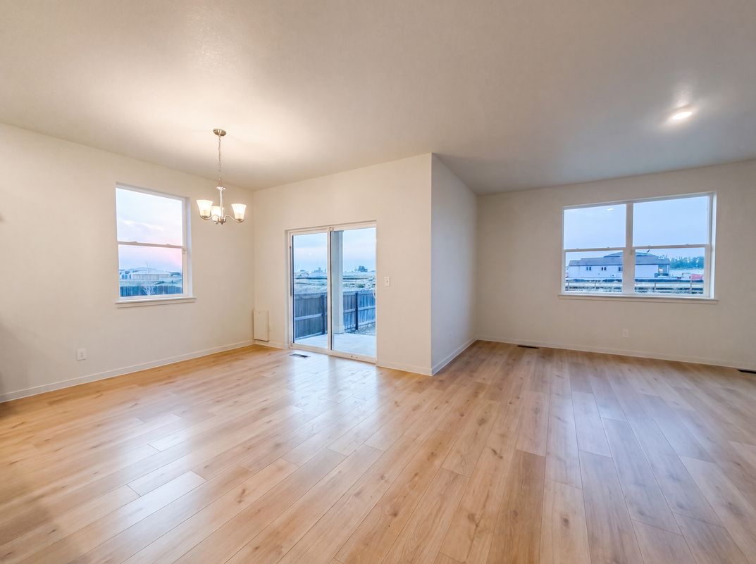 Photo 6 of 38 of 2341 Mountain Sky Dr, Fort Lupton, CO