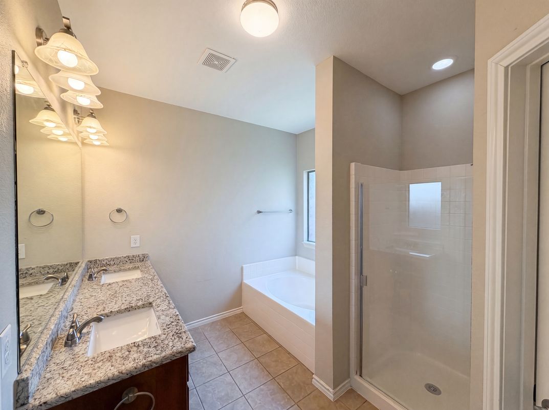 Photo 11 of 20 of 1205 Kachina Ln, Haslet, TX