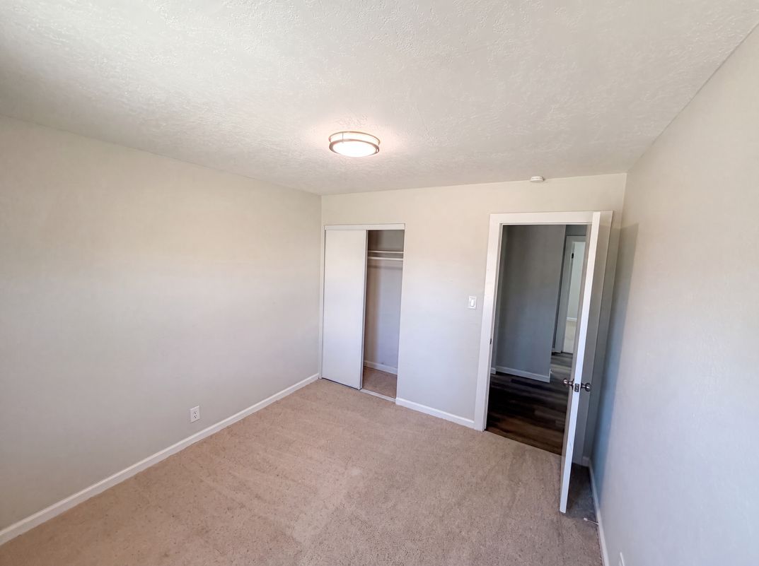 Photo 12 of 19 of 1374 El Nita Ln, Hemet, CA